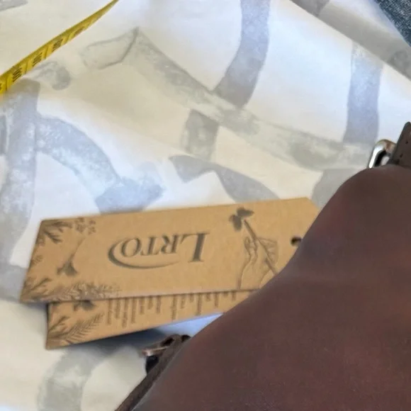 Men's Brown Leather Sling Belt Bag - Picture 6 of 6